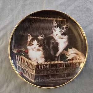 Franklin Mint Decorative Plate with Cats - Gold and Black